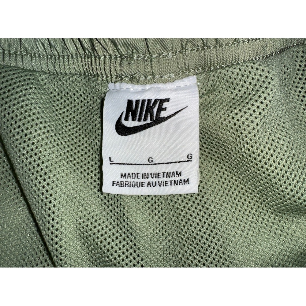Nike Swim Trunks Mens Large Olive Green Mesh Lined 5 Inch Inseam Sporty Shorts - Picture 2 of 9